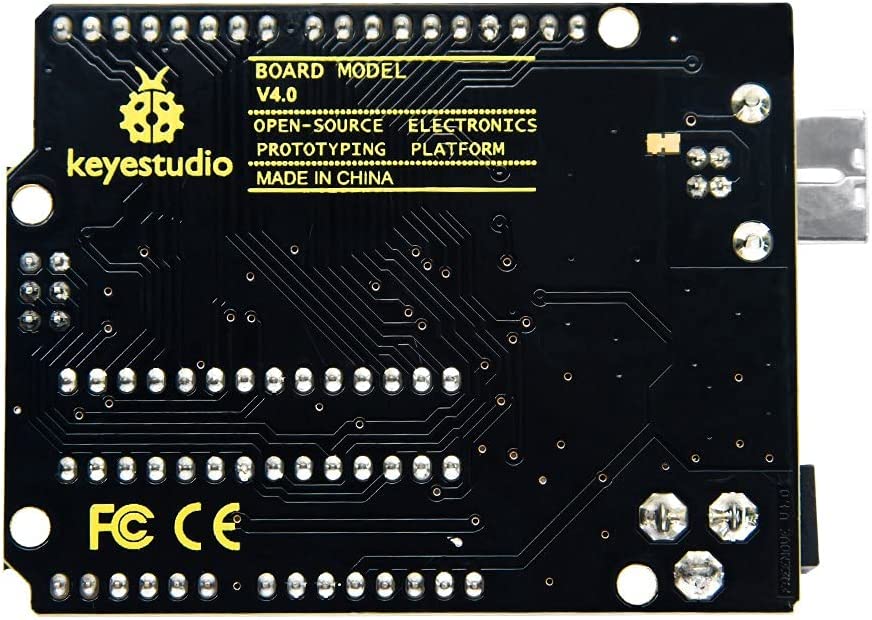 لوحة تطوير V4.0 لـ Arduino UNO R3 مع كابل USB